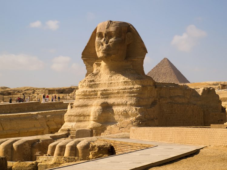 エジプトのスフィンクス像